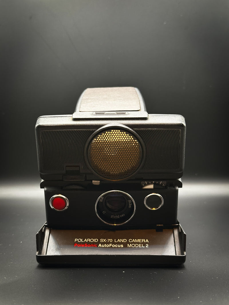 Polaroid SX-70 Land Camera Model 2 – Sonar AutoFocus