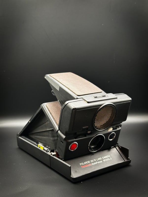 Polaroid SX-70 Land Camera Model 2 – Sonar AutoFocus